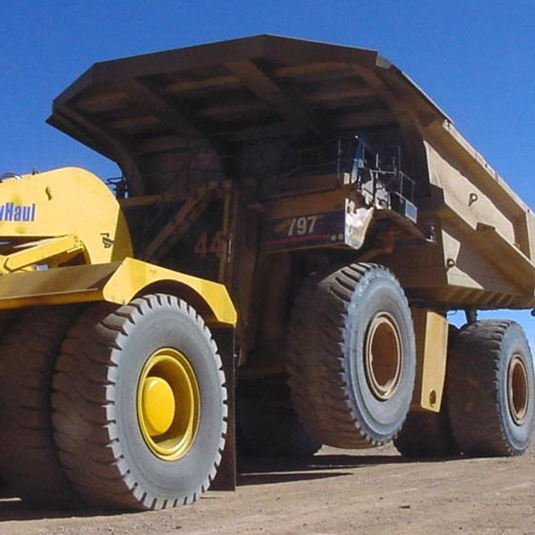 best practices for towing disabled haul trucks featured